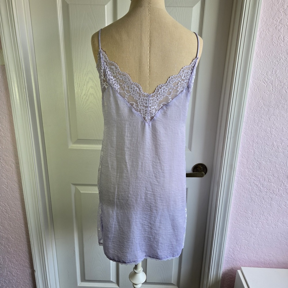 In Bloom By Jonquil Purple Textured Shimmer Satin Lace‎ Chemise Size M Lingerie